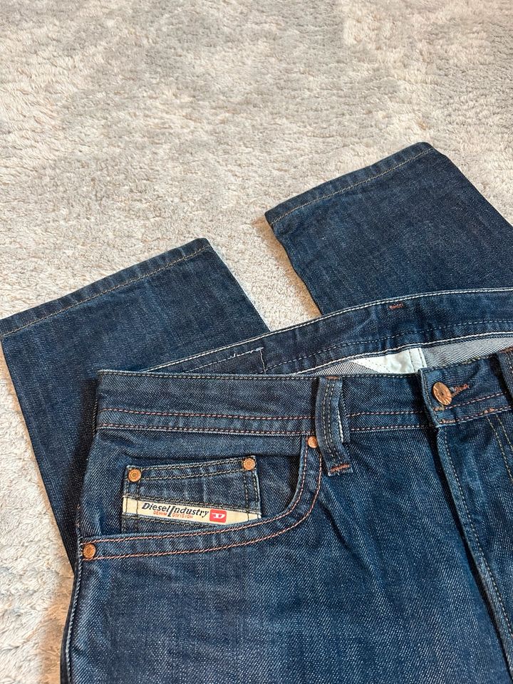 Diesel Jeans W27/L30 Thavar slim-skinny blau in Affing