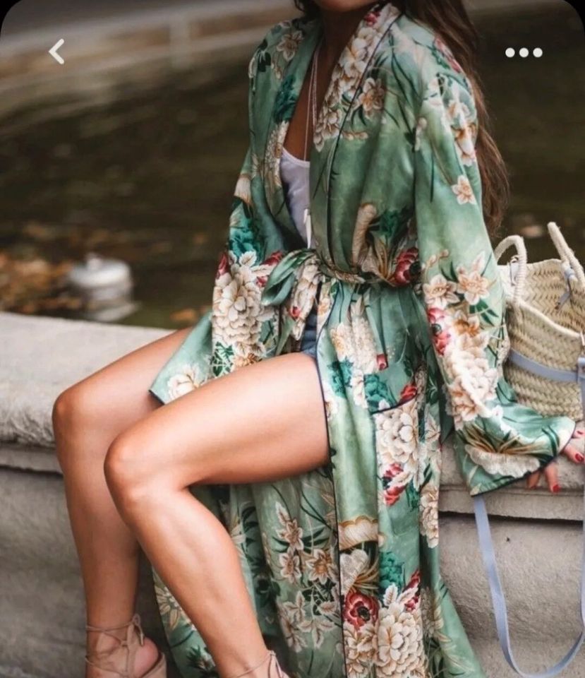 Ich suche diesen Kimono Flower grün von Zara in XL in Köln