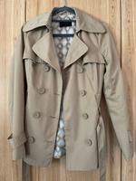 Trenchcoat beige WIE NEU Größe S Hessen - Bad Hersfeld Vorschau