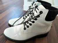 Graceland weiße Stiefel flach Größe 39 Hessen - Hochheim am Main Vorschau