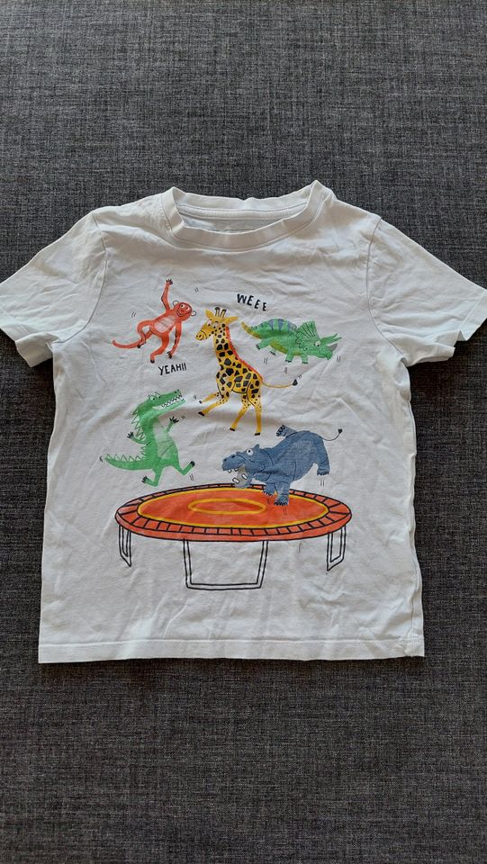 C&A T-Shirt Safari Tiere Gr. 122 in Hamburg