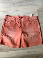 S.Oliver Shorts kurze Hose Stretch rot Gr. 44 XL Nordrhein-Westfalen - Porta Westfalica Vorschau