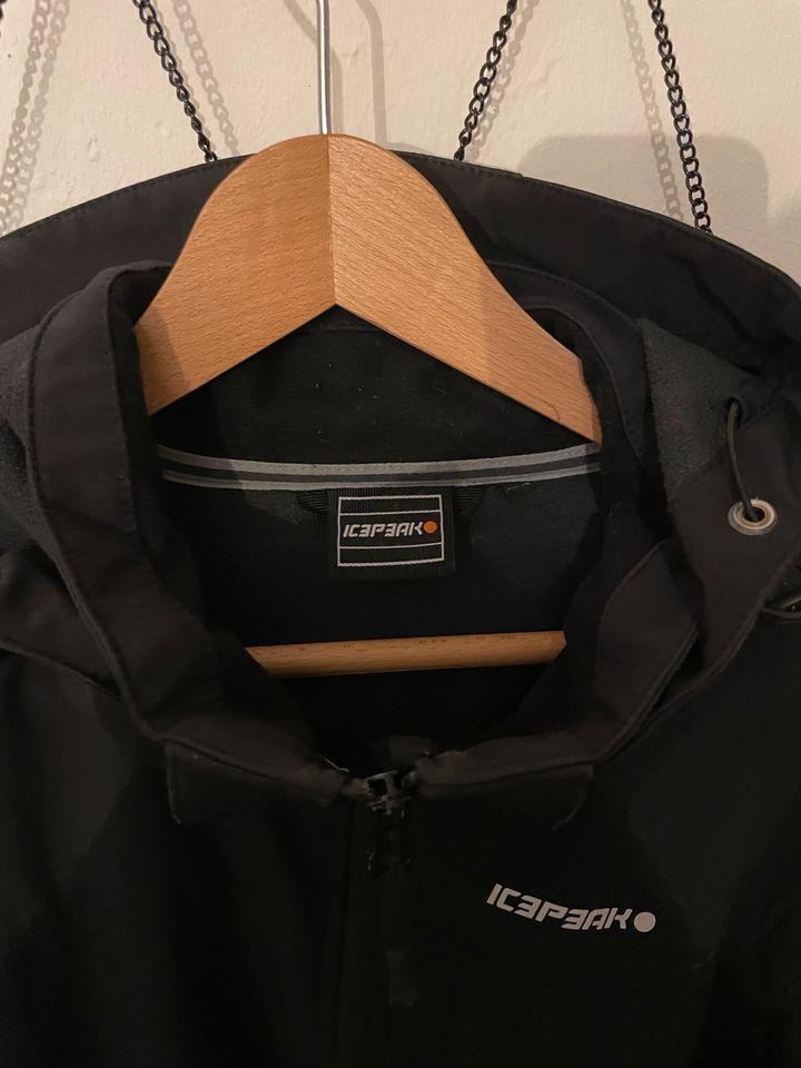 Icepeak Softshell abnehmbare Ärmel & Kapuze in Brühl