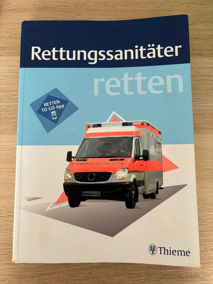 Verschiedene Bücher Rettungsdienst, Rettungssanitäter, LPN San in Varel