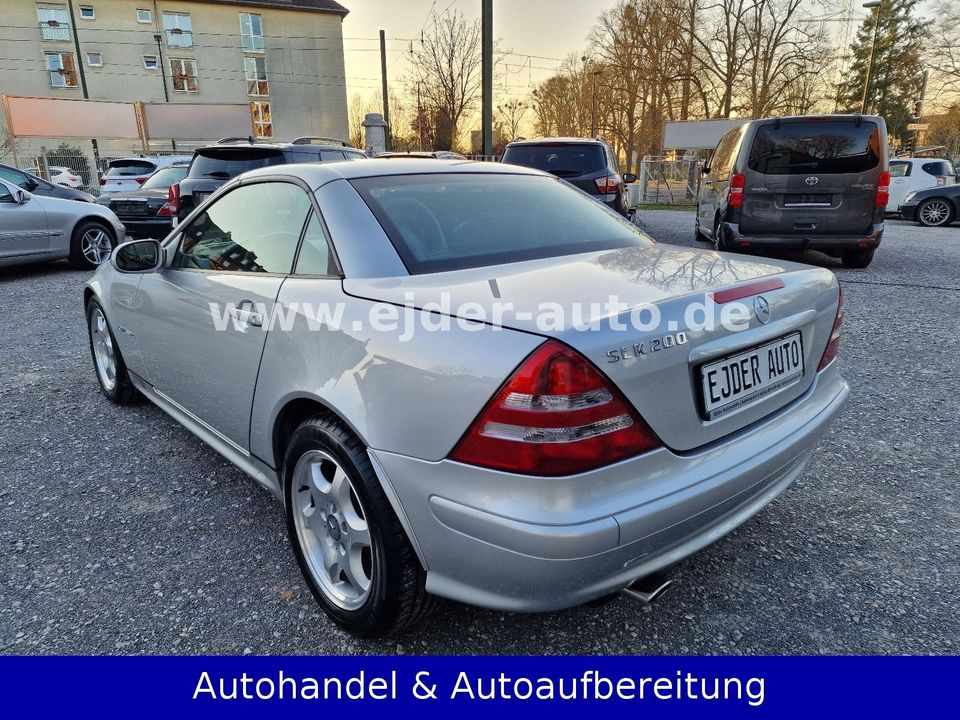 Mercedes-Benz SLK 200 Kompressor Roadster/Cabrio **17.385KM** in Düsseldorf