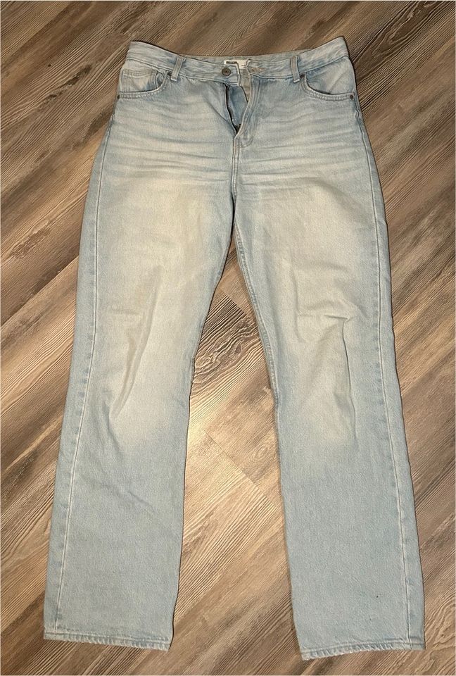 Bershka Jeans Straight Leg | 38 (M) | hellblau in Wienhausen