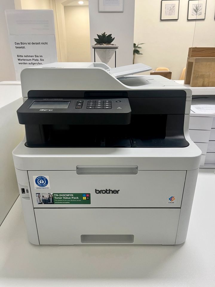 Brother Laserdrucker MFC L3750 CDW in Berlin