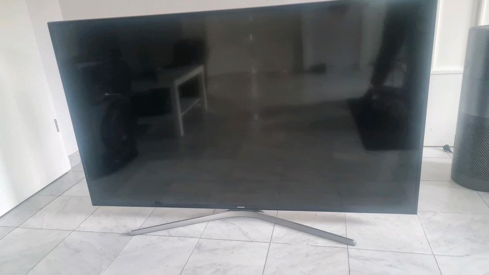 Samsung UHD 65 Zoll Fernseher/Smart TV in Weinsberg