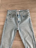 Tommy Hilfiger Skinny Jeans Como hellblau Mädchen Gr. 164 w.Neu Nordrhein-Westfalen - Hamm Vorschau