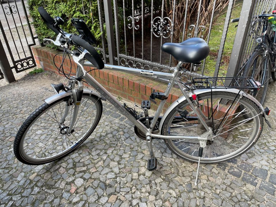 28er Herren Fahrrad PEUGEOT in Berlin