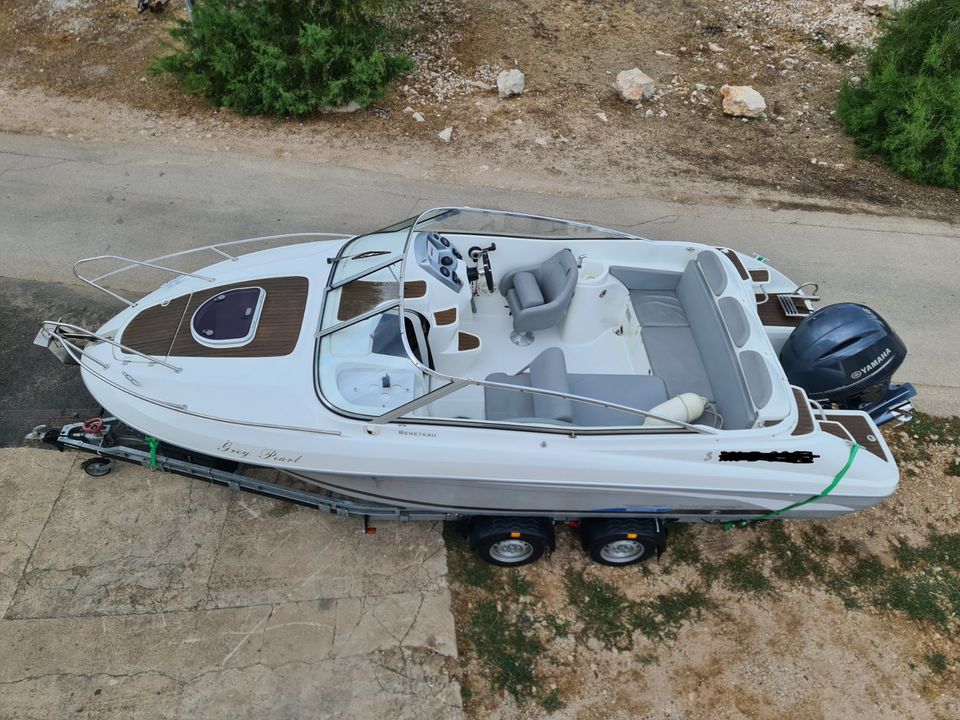 Beneteau Flyer 650 Cabrio Cruiser Sportboot Motorboot in Schloß Holte-Stukenbrock