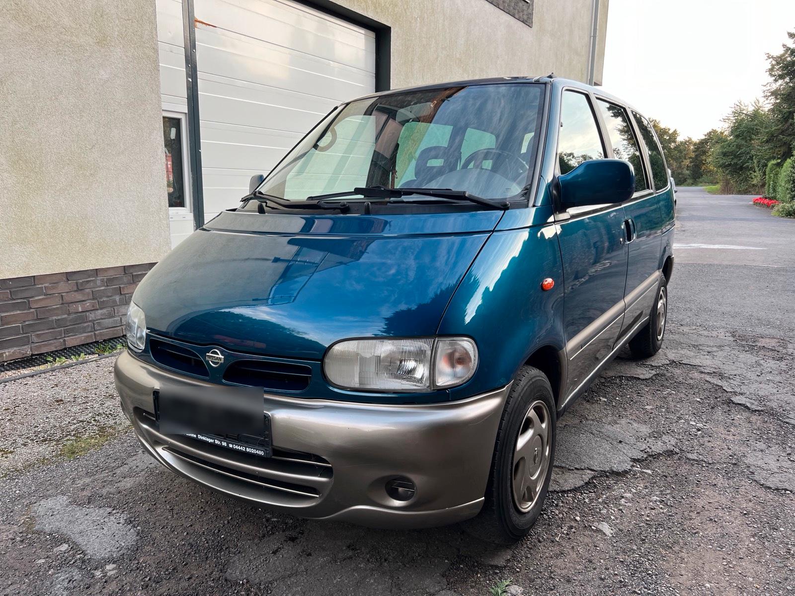 Abbildung des Autos Nissan Serena 8-Sitzer, …