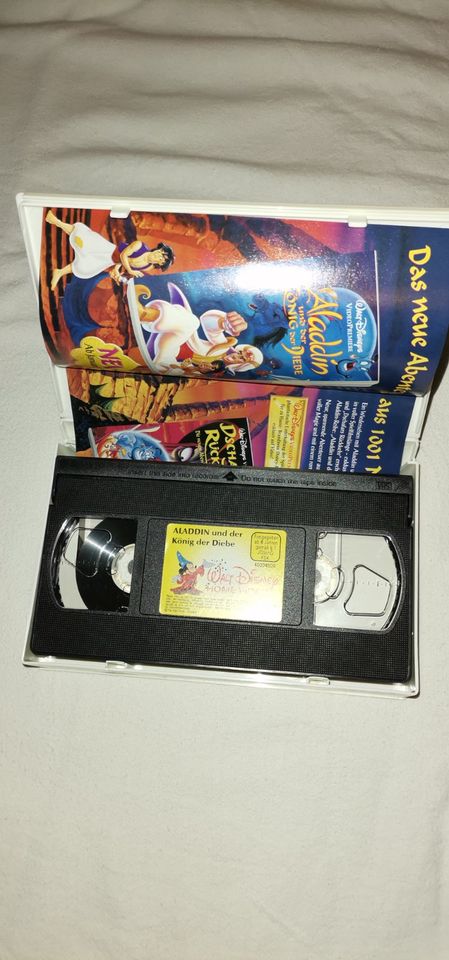 Walt Disney VHS Hologramm Schneewittchen POCAHONTAS Cinderella in Speyer