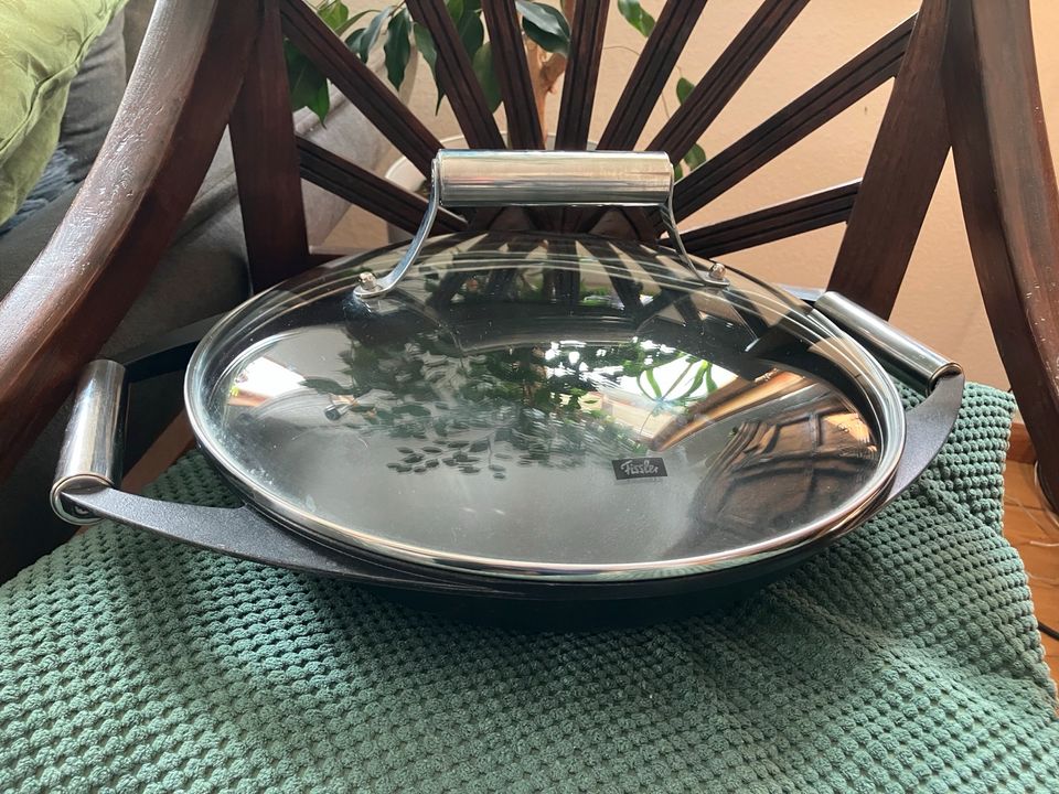 Wok Fissler ca. 35cm Durchmesser, gebraucht in Schrecksbach