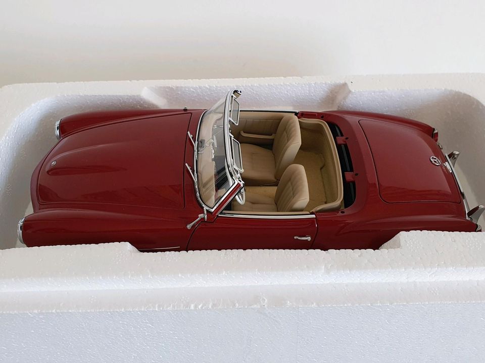 Autoart Millenium Mercedes Benz 190 SL Modell Fahrzeug 1:18 Neu in Magdeburg