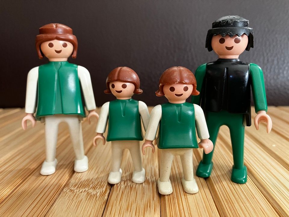 Playmobil (alt) verschiedene Familien in Dalum