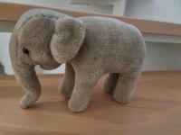 Elefant stofftier Holzkohle Füllung 20cm hoch, 23cm lang grau Hessen - Hattersheim am Main Vorschau