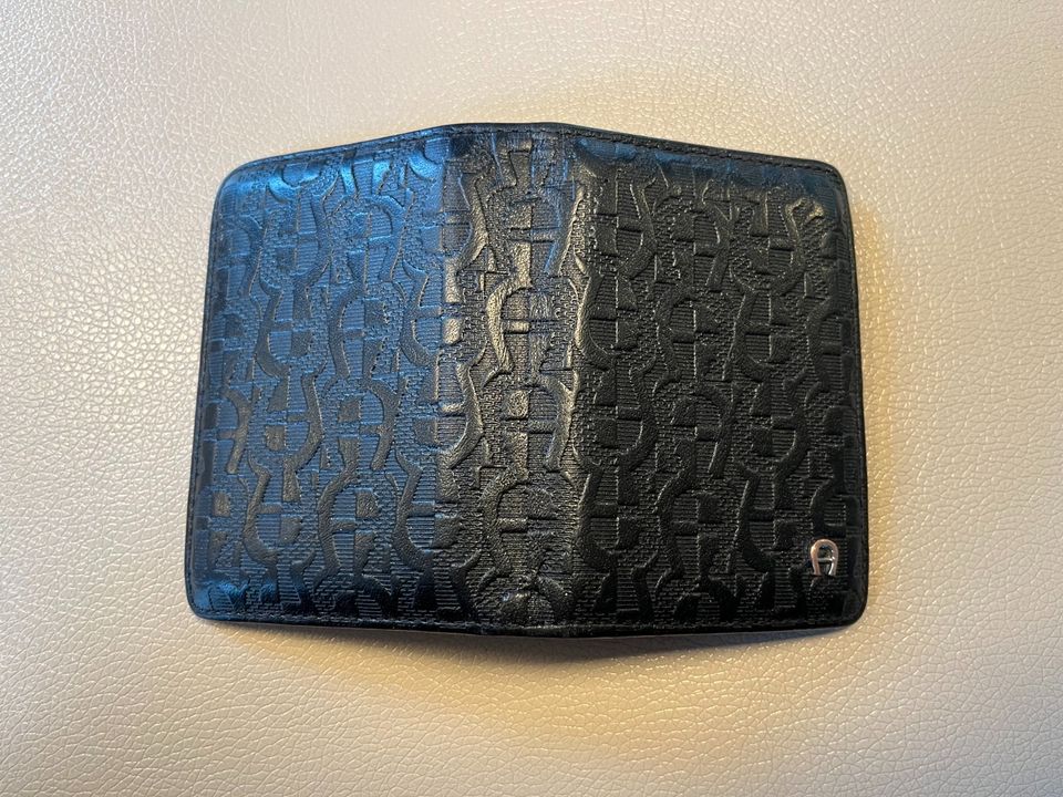 Aigner Portemonnaie Karten Etui Aigner Icon schwarz in Ismaning