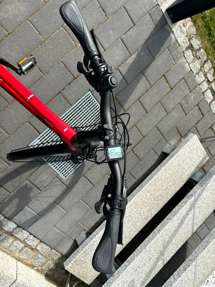 KTM Damen Trekking Rad 28“ Veneto (rot) in Neubrandenburg