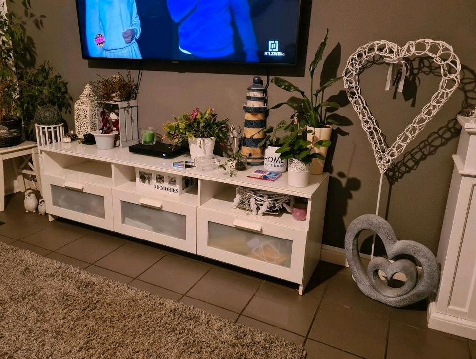 Ikea lowbord, sidebord,ferhnseschrank in Saarbrücken