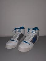Unisex Sneaker ADIDAS Gr. 5 1/2 / 38 MIDRIU COURT weiß-türkis NEU Bayern - Dasing Vorschau