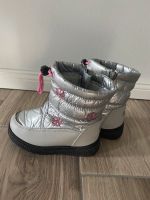 Stiefeln Winterstiefel Schneeschuhe Gr. 26 neuwertig Kreis Pinneberg - Elmshorn Vorschau