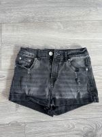 Damen Jeans Shorts New Yorker schwarz Größe S Baden-Württemberg - Dettenhausen Vorschau