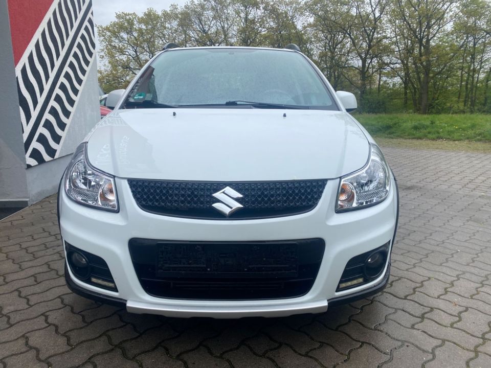 Suzuki SX4 Club Klimaautom AHK Sitzheizg in Gera