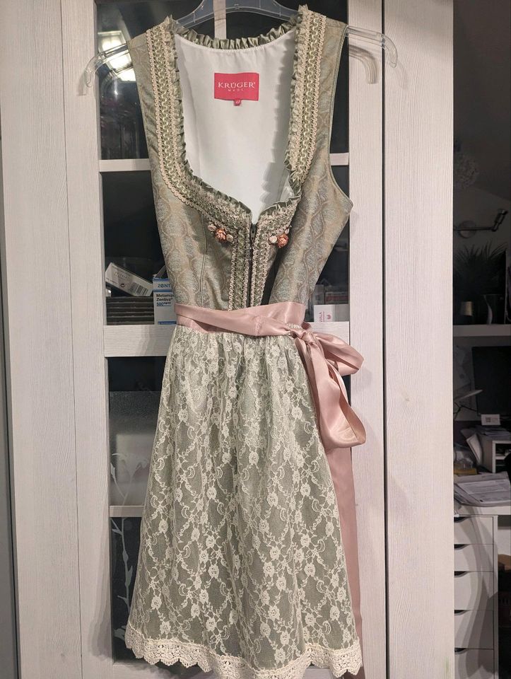 Krüger Dirndl Madl in Metzingen