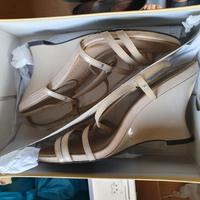 Pumps Keilsandalen 38 Leder neu Rheinland-Pfalz - Niederneisen Vorschau