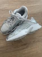 Adidas Sneaker weiß-grau-silber Bayern - Gerbrunn Vorschau