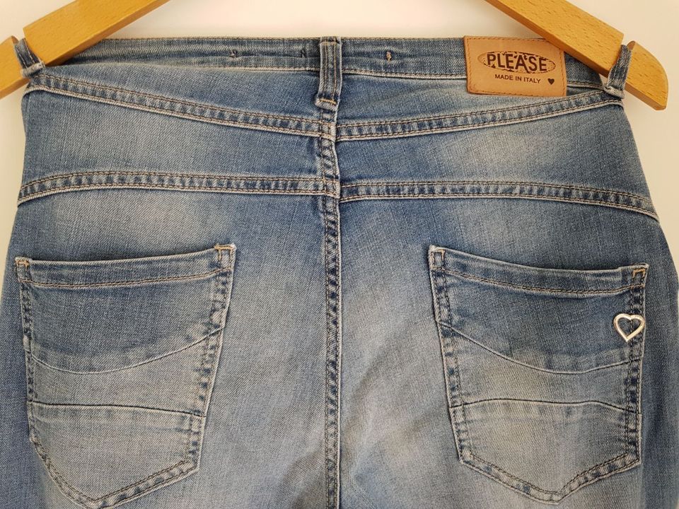 Damenjeans Jeans von PLEASE Größe Small  ca. 36 38 in Stuttgart