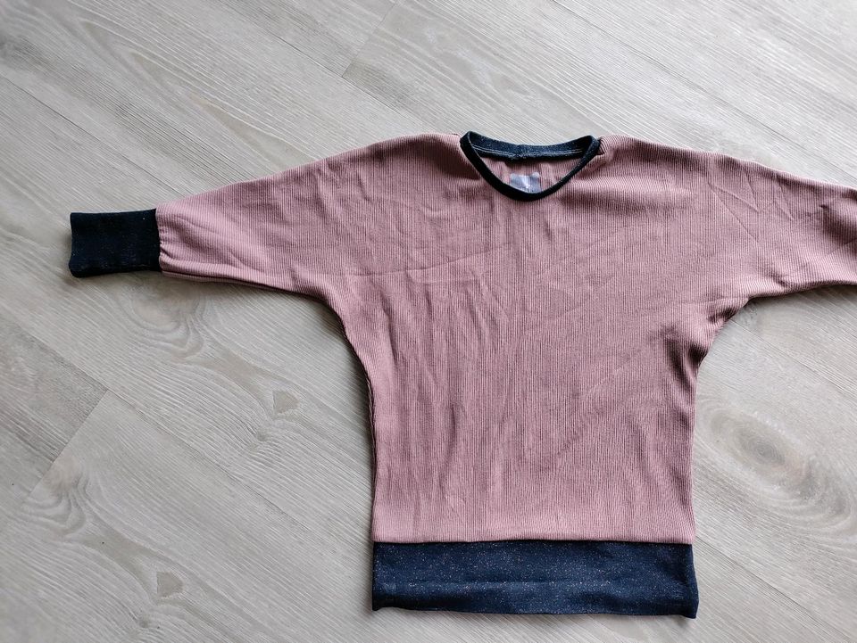 Altrosa handmade Pulli in 104/110 in Neuhausen