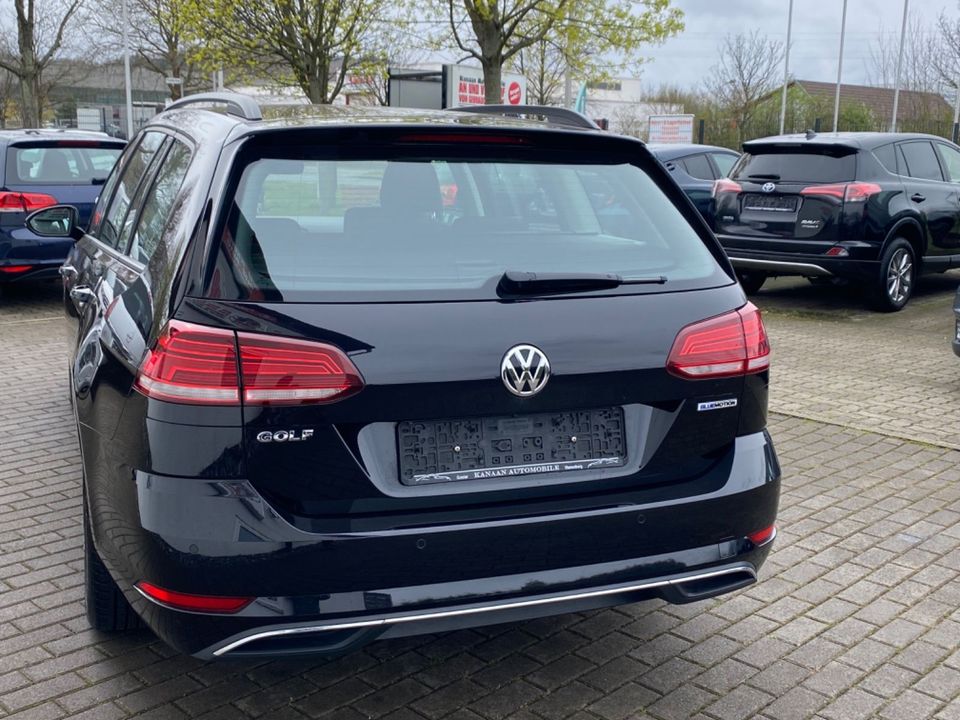 Volkswagen Golf VII Variant 1.5DSG Navi Discover ACC I-Hand in Goslar