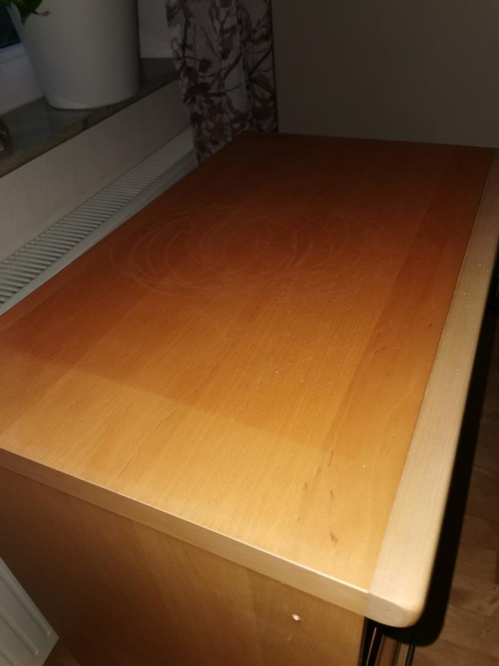 Schöne Anrichte, Kommode aus Erle massiv, Stereoanlage Hifi in Bad Nenndorf