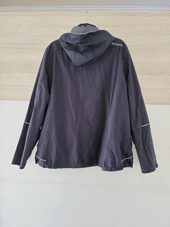 Wetterjacke, Funktionsjacke, grau, Größe 48/50 in Ducherow