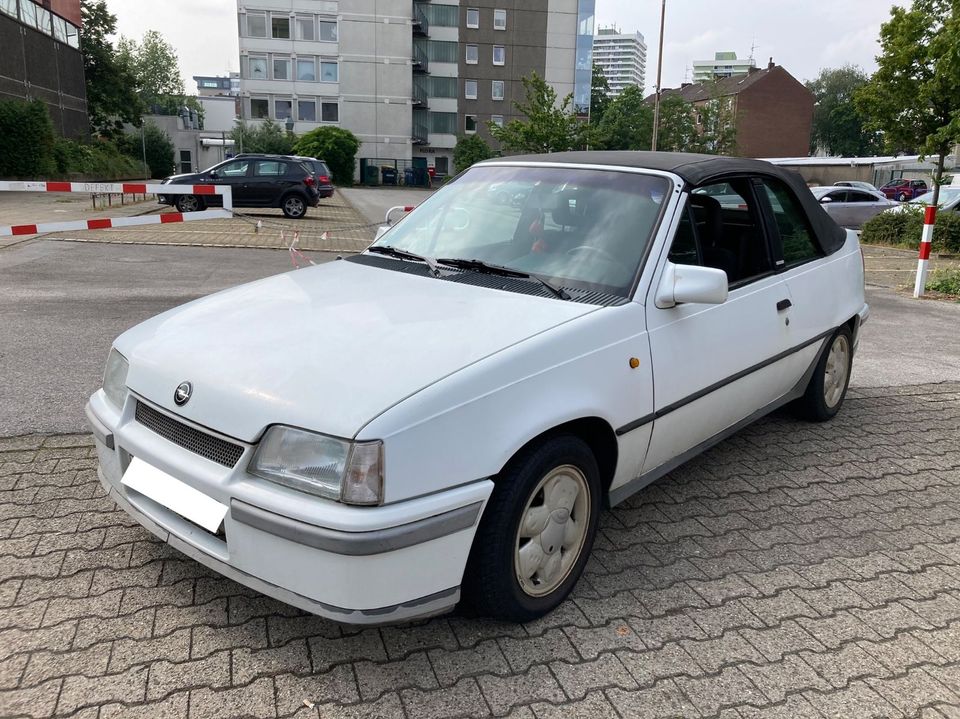 Opel Kadett E Cabrio Bertone 1.Hand in Gelsenkirchen