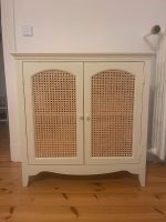 Sideboard / Kommode mit 2 Türen aus Korbgeflecht Mitte - Wedding Vorschau