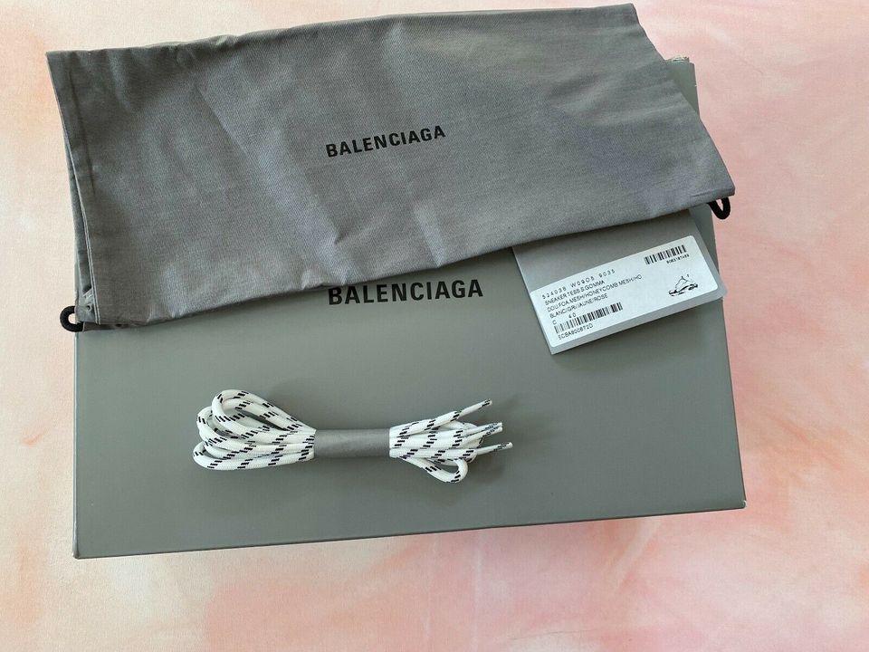 Original Balenciaga Triple S, Größe 40, neu und ungetragen in Bochum