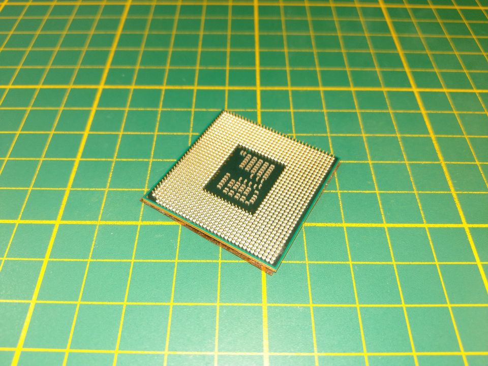 Intel Core i3 - 380 M Prozessor 2 x 2,33 GHz BGA1288 PGA988 in Pforzheim