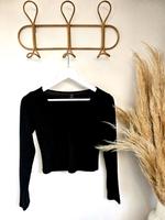  Crop Longsleeve in Schwarz mit V-Ausschnitt  Bayern - Simbach Vorschau