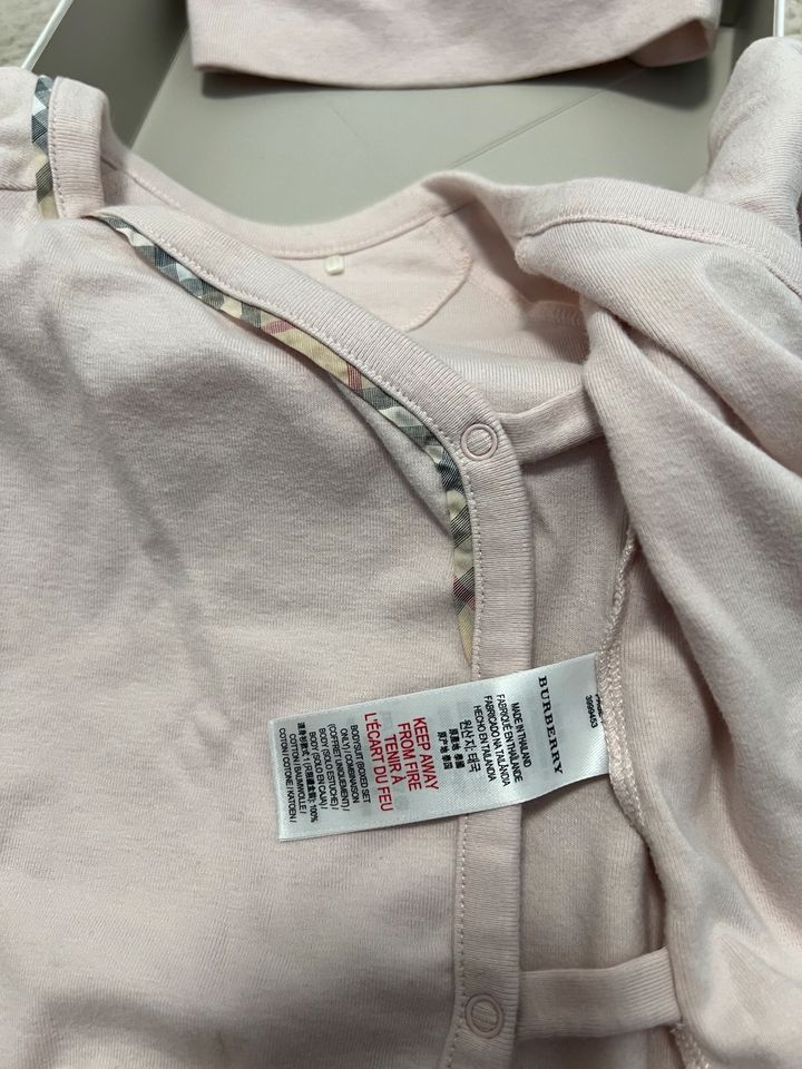 BURBERRY KIDS Baby Set in Bochum