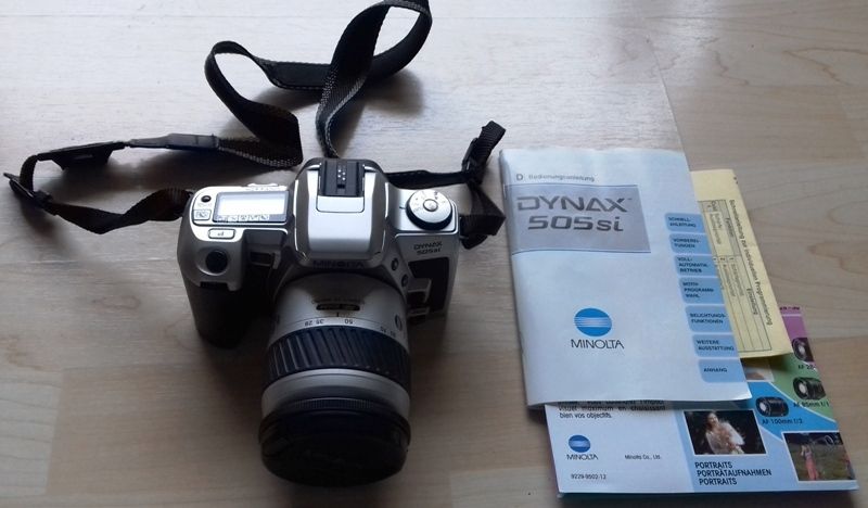 Minolta Dynax 505 si SLR Kamera mit 2 Objektiven und Tasche in Stelle