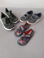 Sportschuhe/Sneaker/Hausschuhe für Junge Gr.30/31 Baden-Württemberg - Friedrichshafen Vorschau