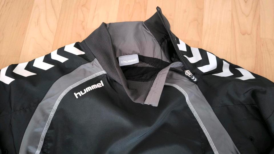 Jungen Hummel Shirt Trainingsjacke Tom Tailor Sweatjacke 140 in Riesa