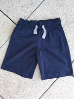 Tolle Shorts von BENETTON in Größe 120, blau, absolut NEUWERTIG Rheinland-Pfalz - Miehlen Vorschau