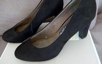 Tamaris Pumps NEU Gr. 38 Schwarz Plateau Kr. Altötting - Tüßling Vorschau