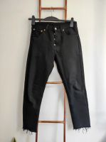 schwarze Vintage Levis 501 Jeans W29 L30 verändert/geschneidert Berlin - Schöneberg Vorschau