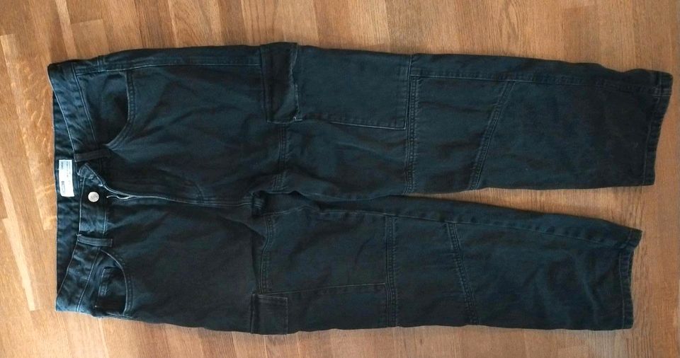 Jeans von Bershka Größe 44 in Stendal