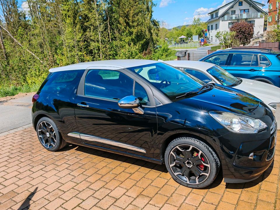 Citroen DS3 1,6L 156PS Schwarz TOP! 8-fach bereift! in Schnaittach